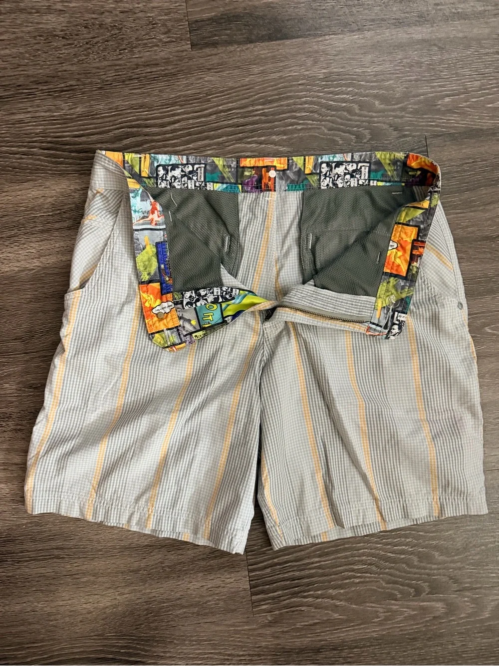 lululemon athletica Men's Light Gray-Blue Shorts with Yellow Stripes